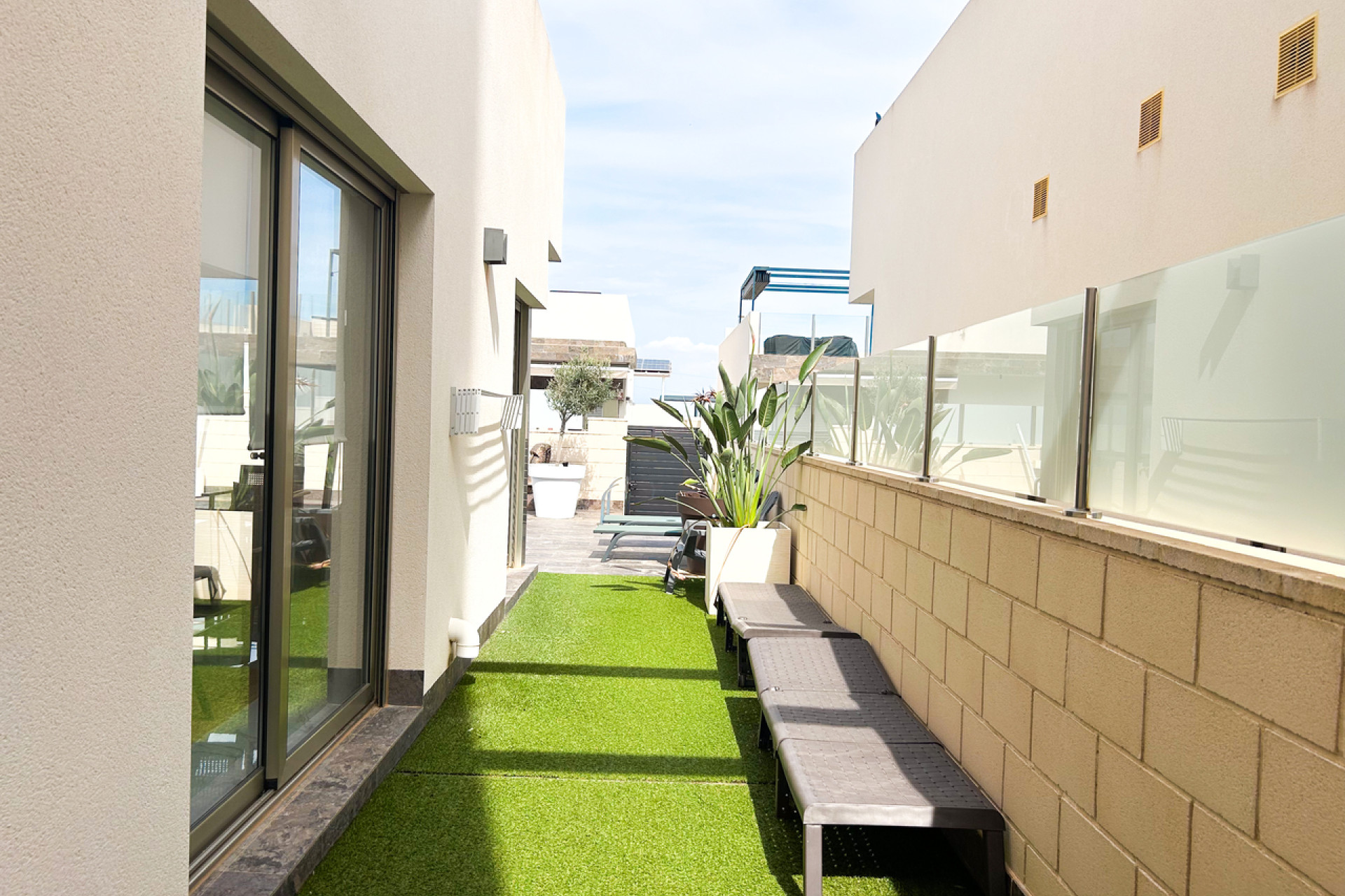 Herverkoop - Villa -
Villamartín - Costa Blanca