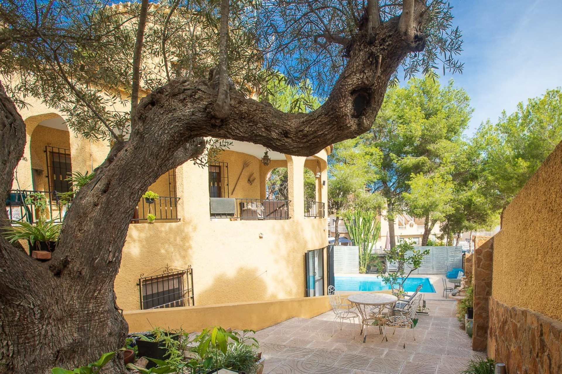 Herverkoop - Villa -
Villamartín - Las Filipinas