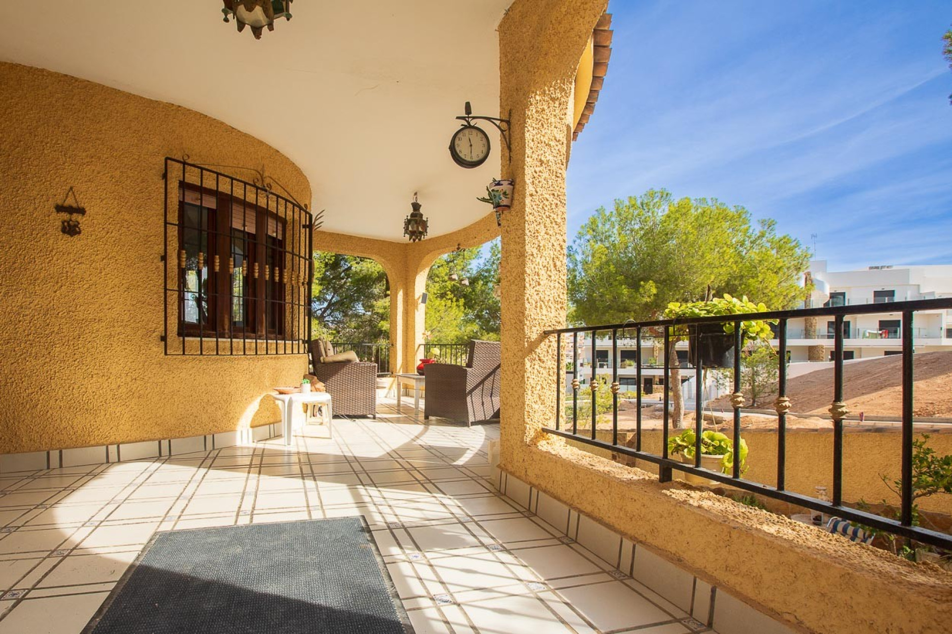 Herverkoop - Villa -
Villamartín - Las Filipinas