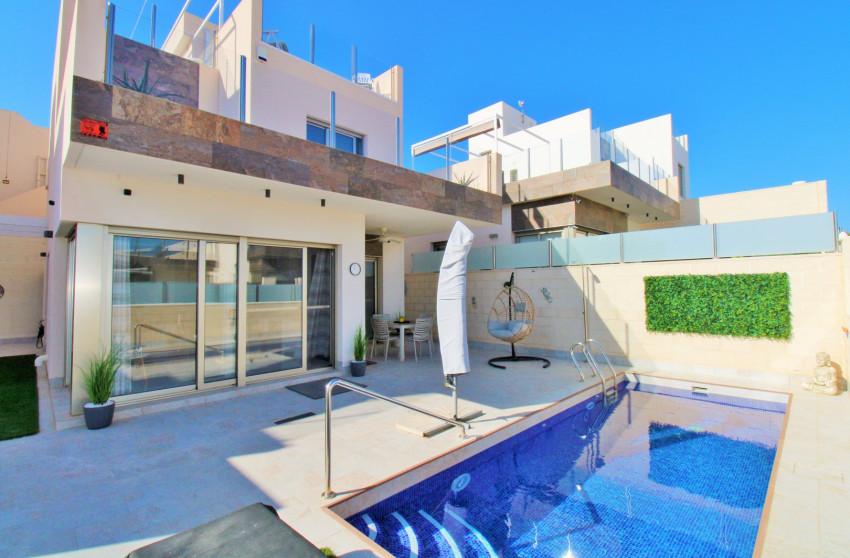 Herverkoop - Villa -
Villamartín