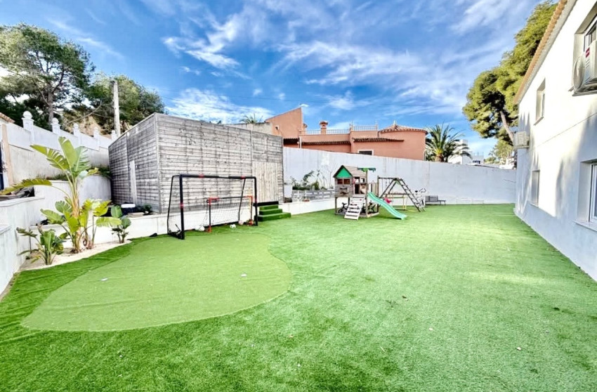Herverkoop - Villa -
Villamartín