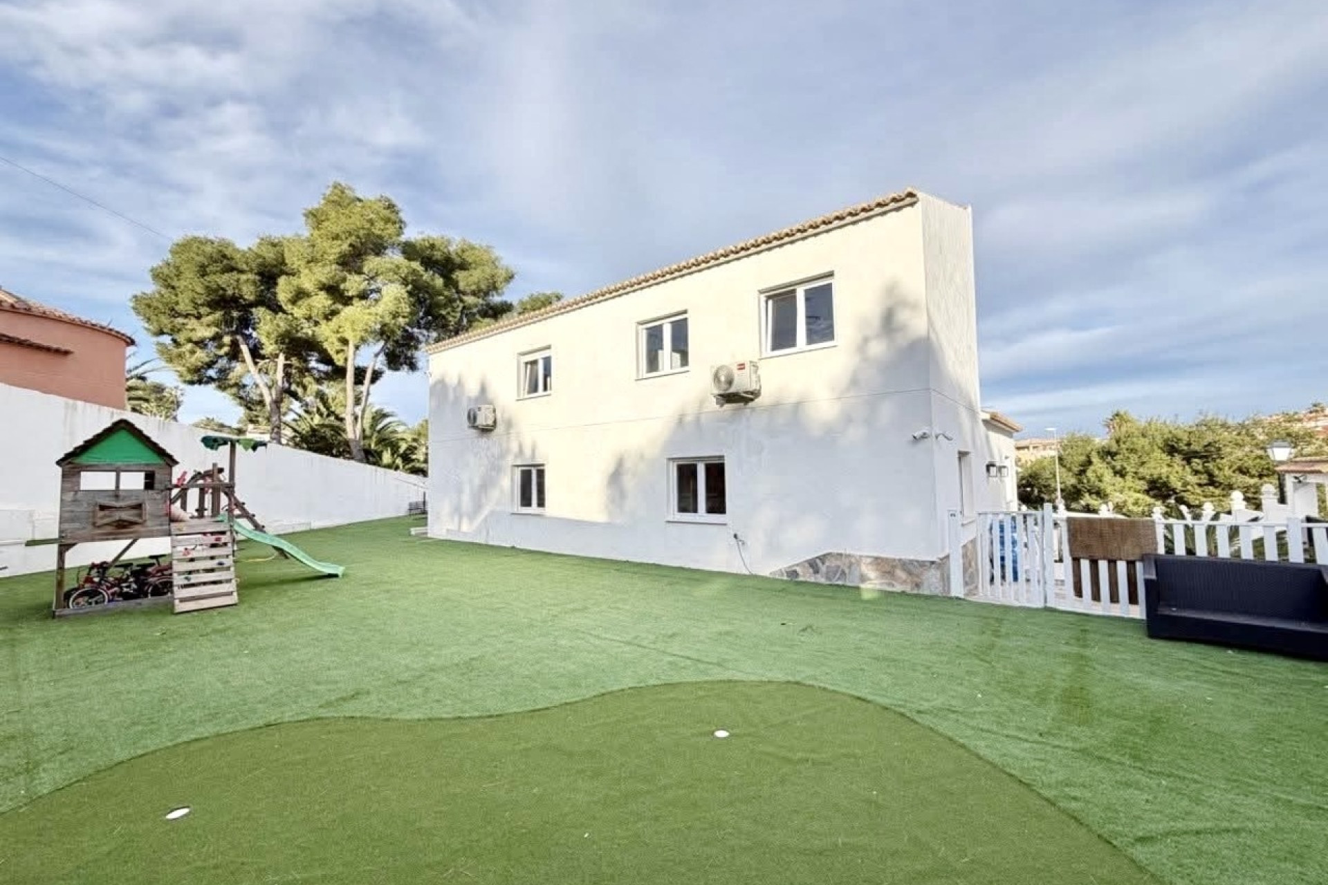 Herverkoop - Villa -
Villamartín