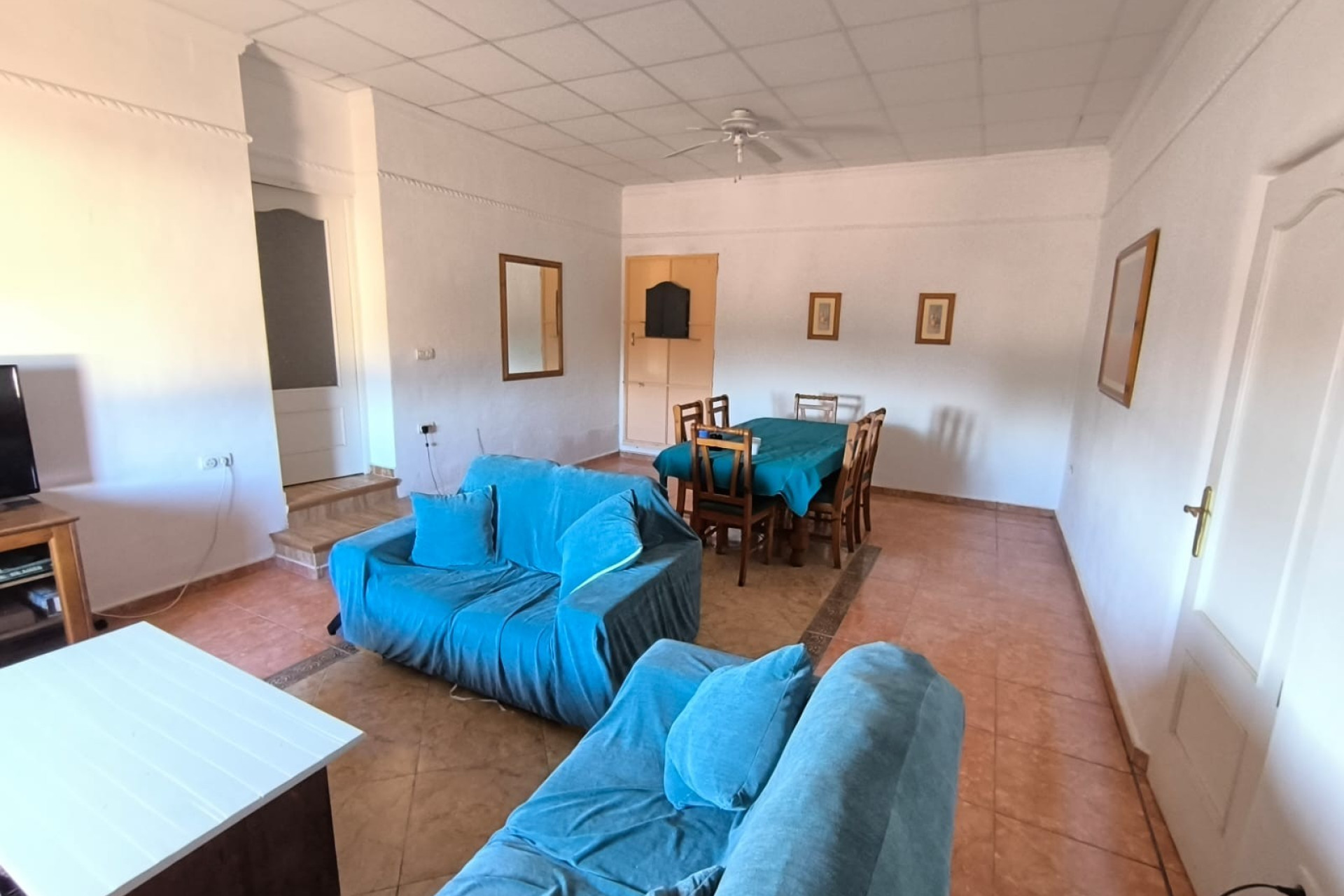 Herverkoop - Villa -
Villena - Inland