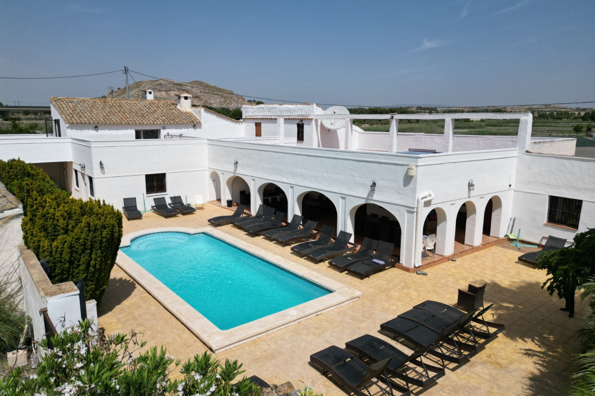 Herverkoop - Villa -
Villena - Inland