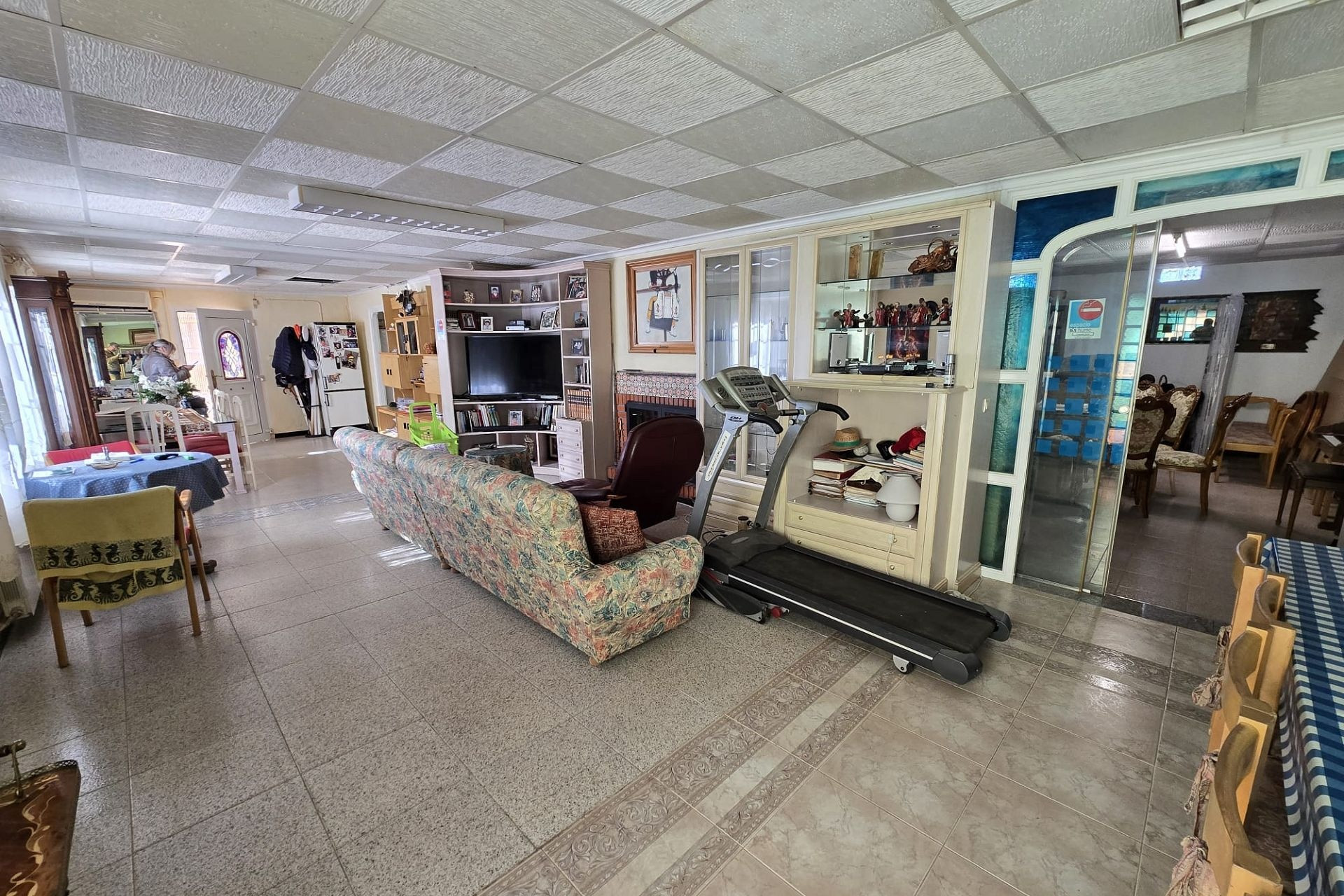 Herverkoop - Villa -
Villena