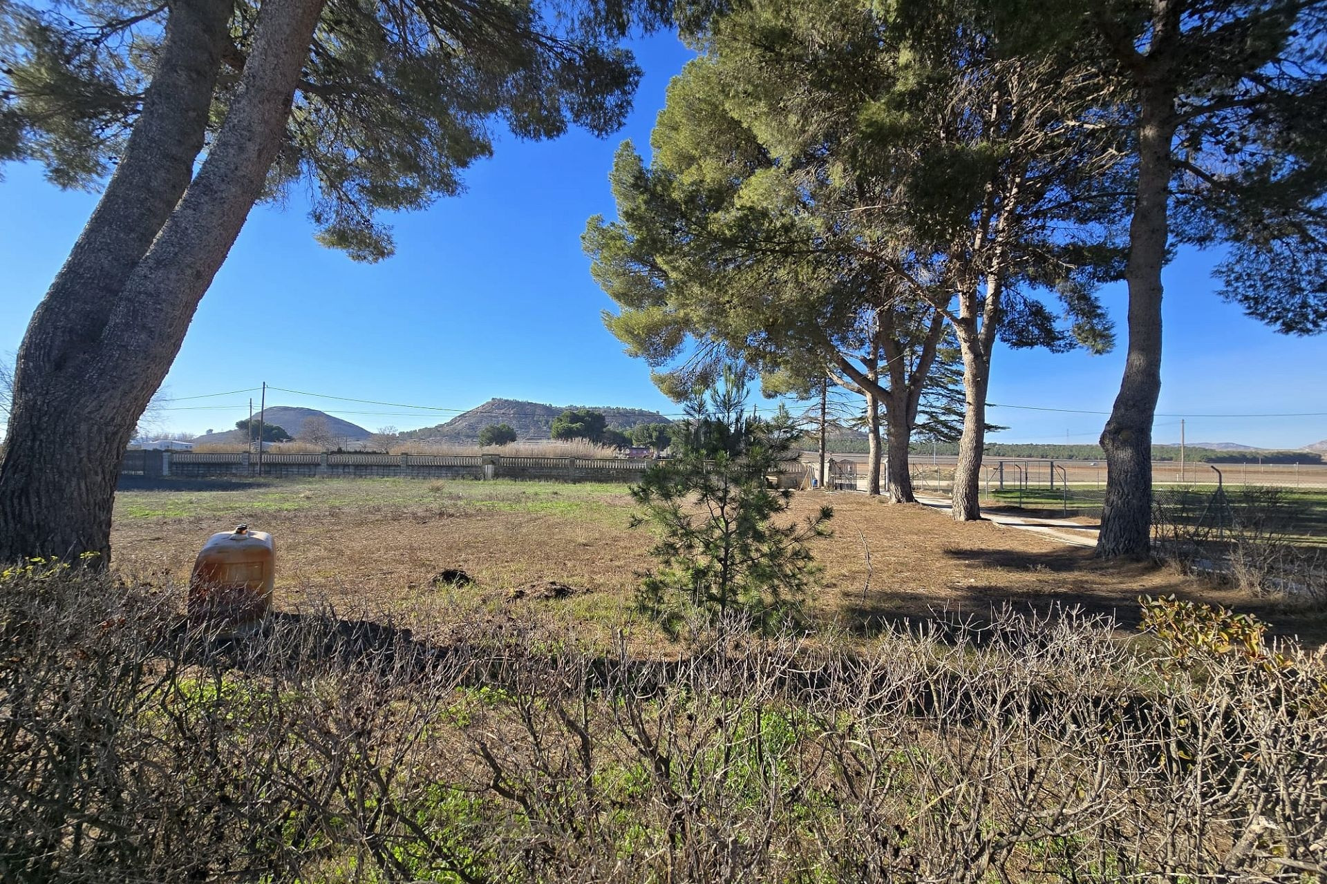 Herverkoop - Villa -
Villena