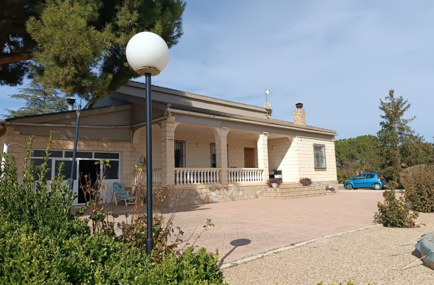 Herverkoop - Villa -
Yecla - Inland