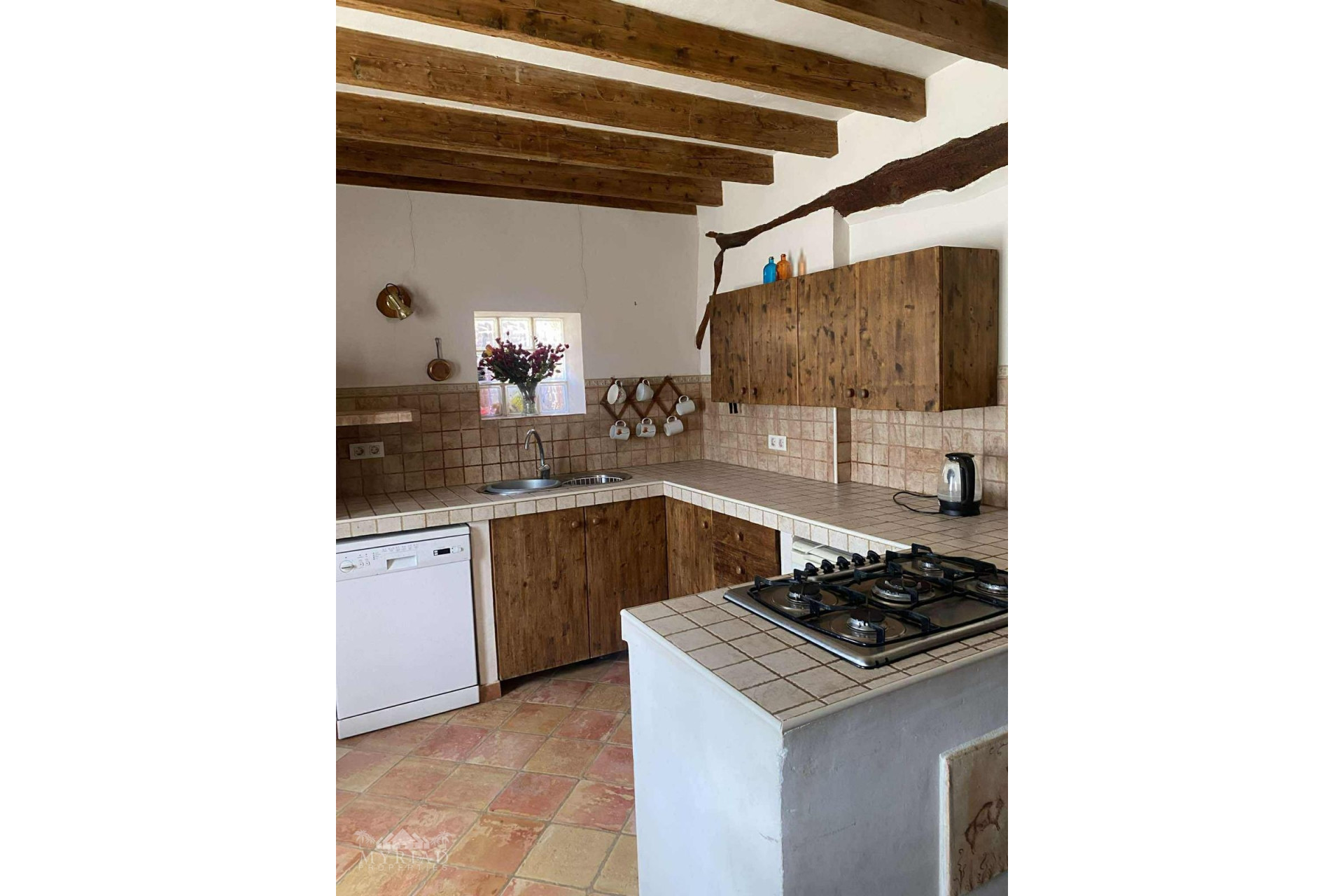 Herverkoop - Villa -
Yecla - Yecla Murcia