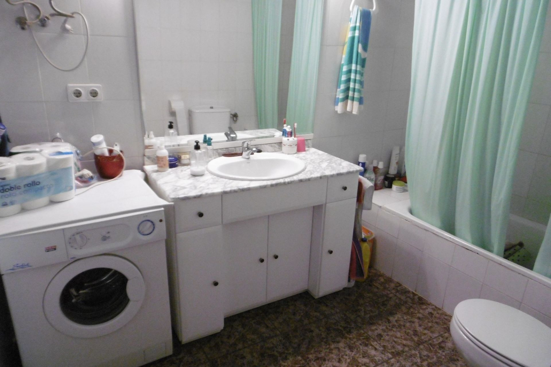 Herverkoop - Villa -
Yecla