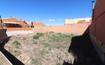 Land - Resale -
            Daya Nueva - 35556