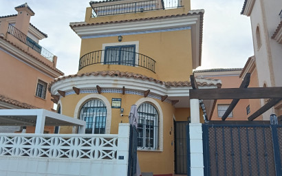 Maison mitoyenne - Revente - Los Montesinos - La Herrada