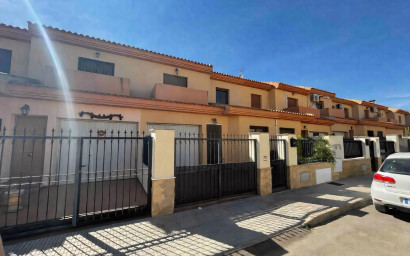 Maison mitoyenne - Revente - Pinoso - Pinoso Alicante