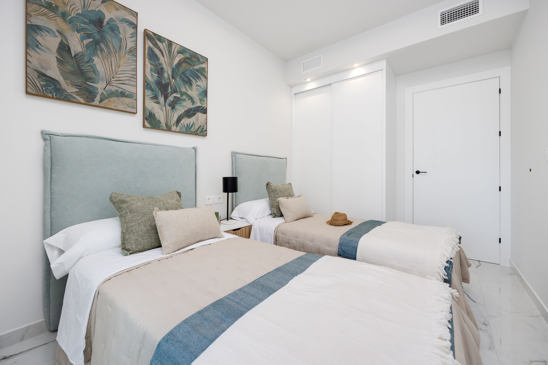 New Build - ground-floor -
San Miguel de Salinas