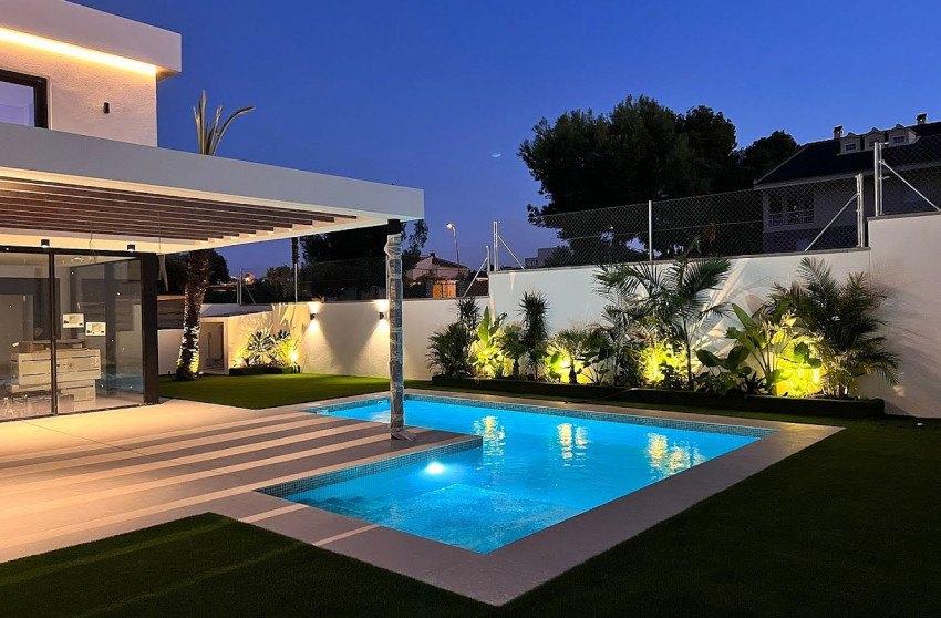 New Build - Villa -
Cabo Roig