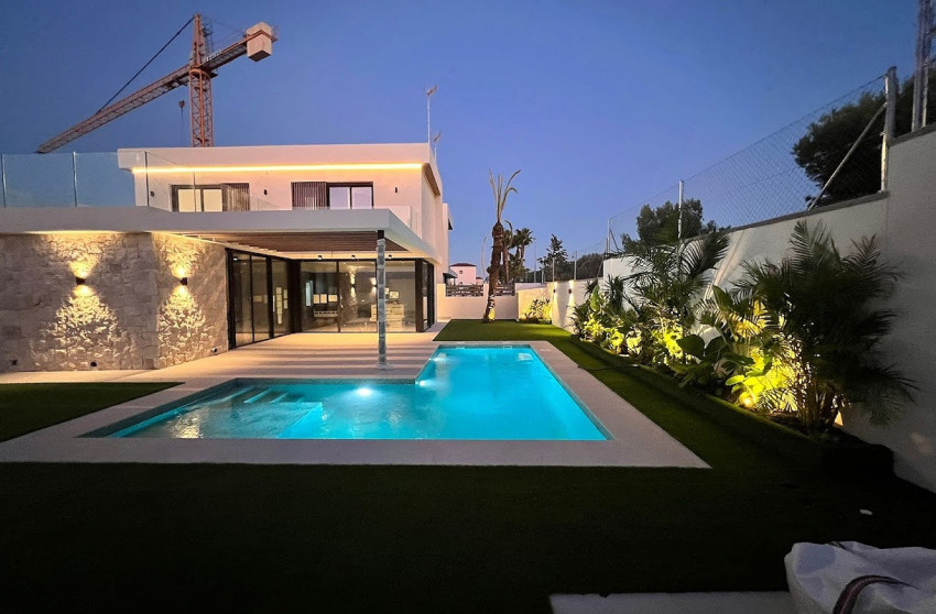 New Build - Villa -
Cabo Roig