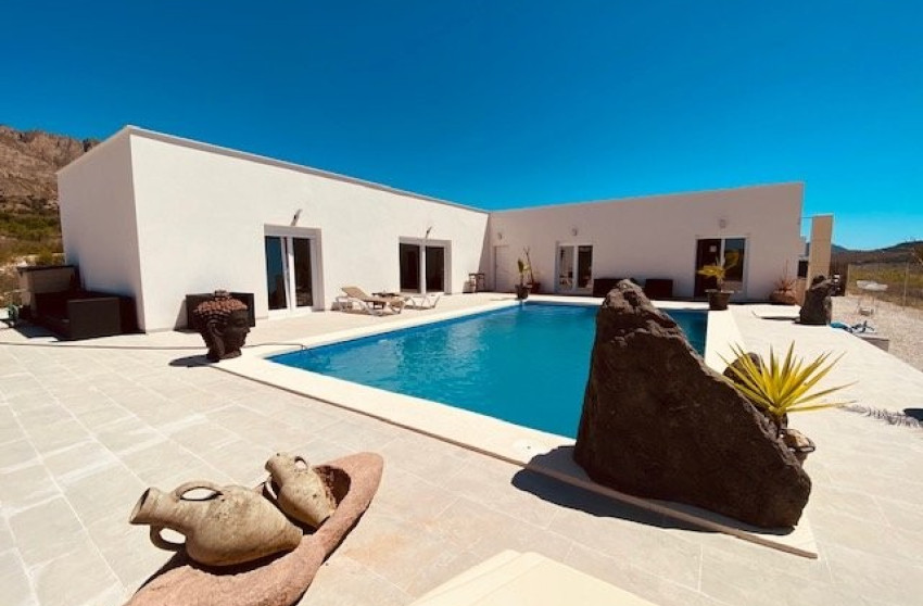 New Build - Villa -
Macisvenda