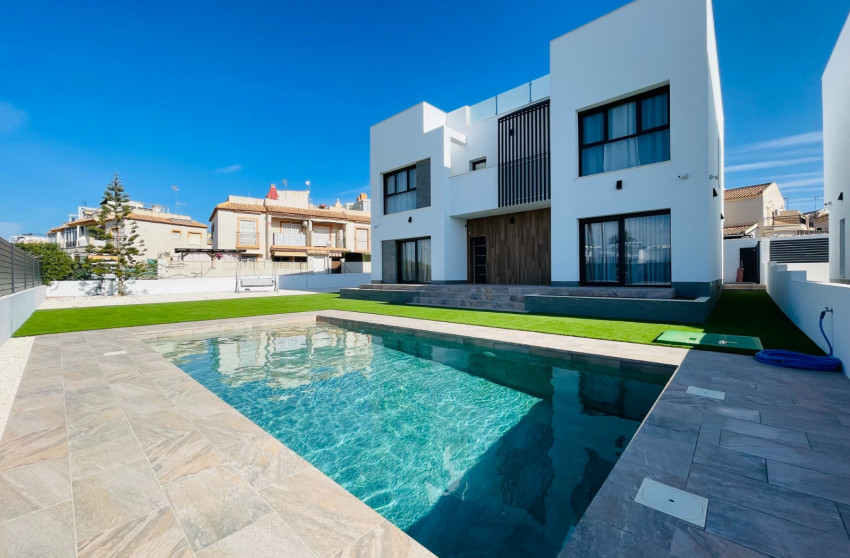 New Build - Villa -
Torrevieja