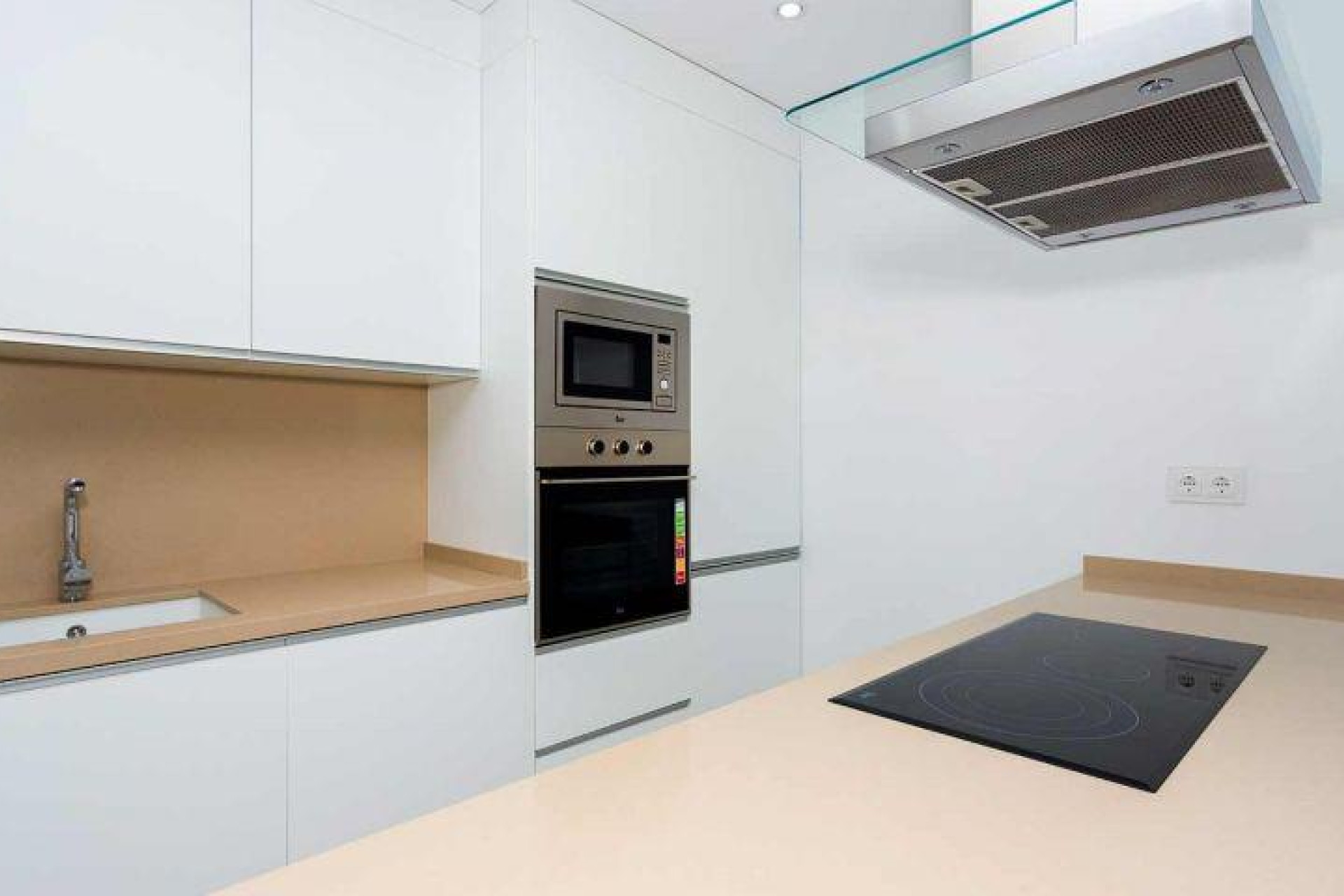 Nieuwbouw - Herenhuis -
Daya Nueva - Centro