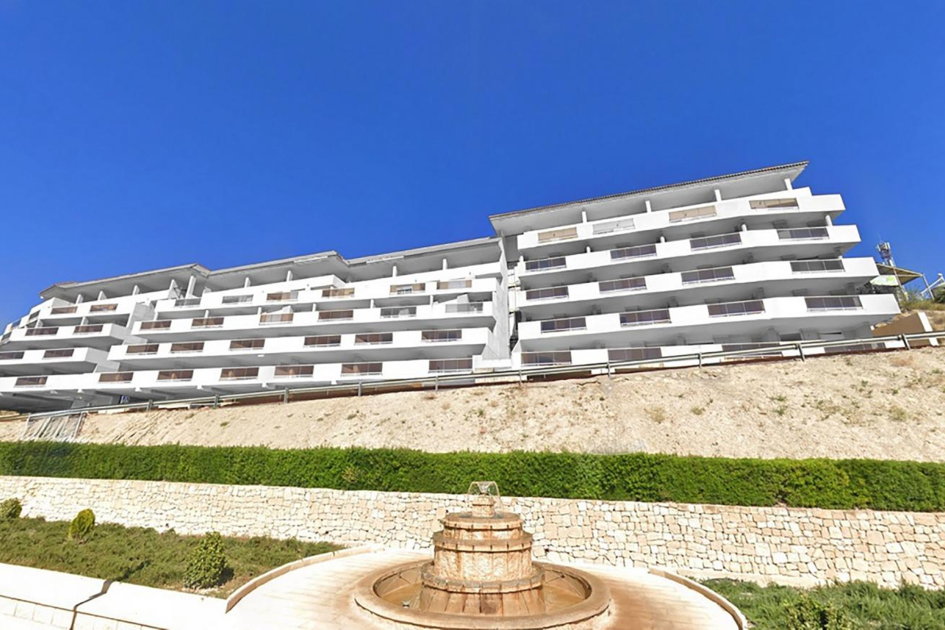 Nieuwbouw - Plat -
Relleu - pueblo