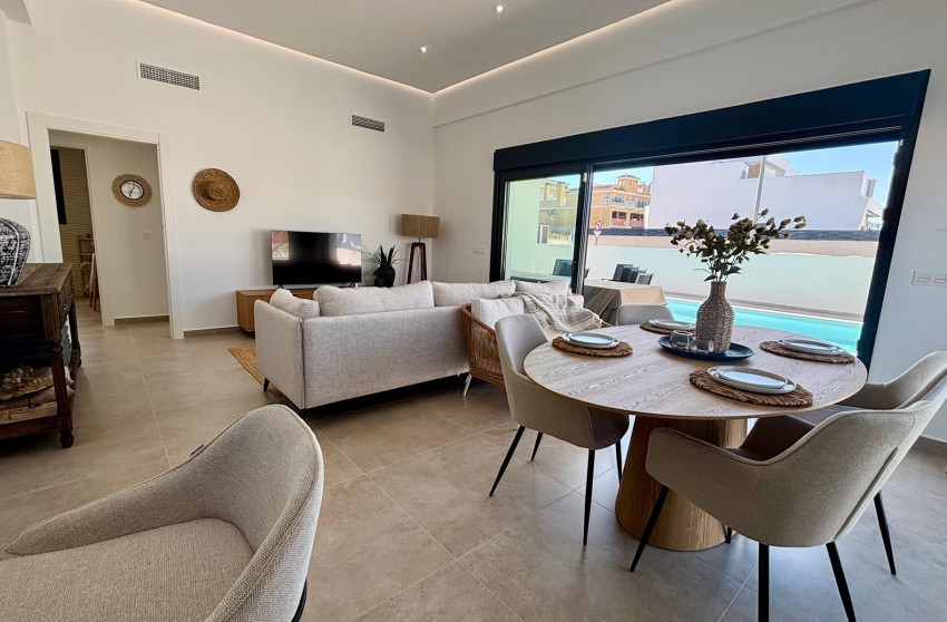 Nieuwbouw - Villa -
Rafal - polideportivo