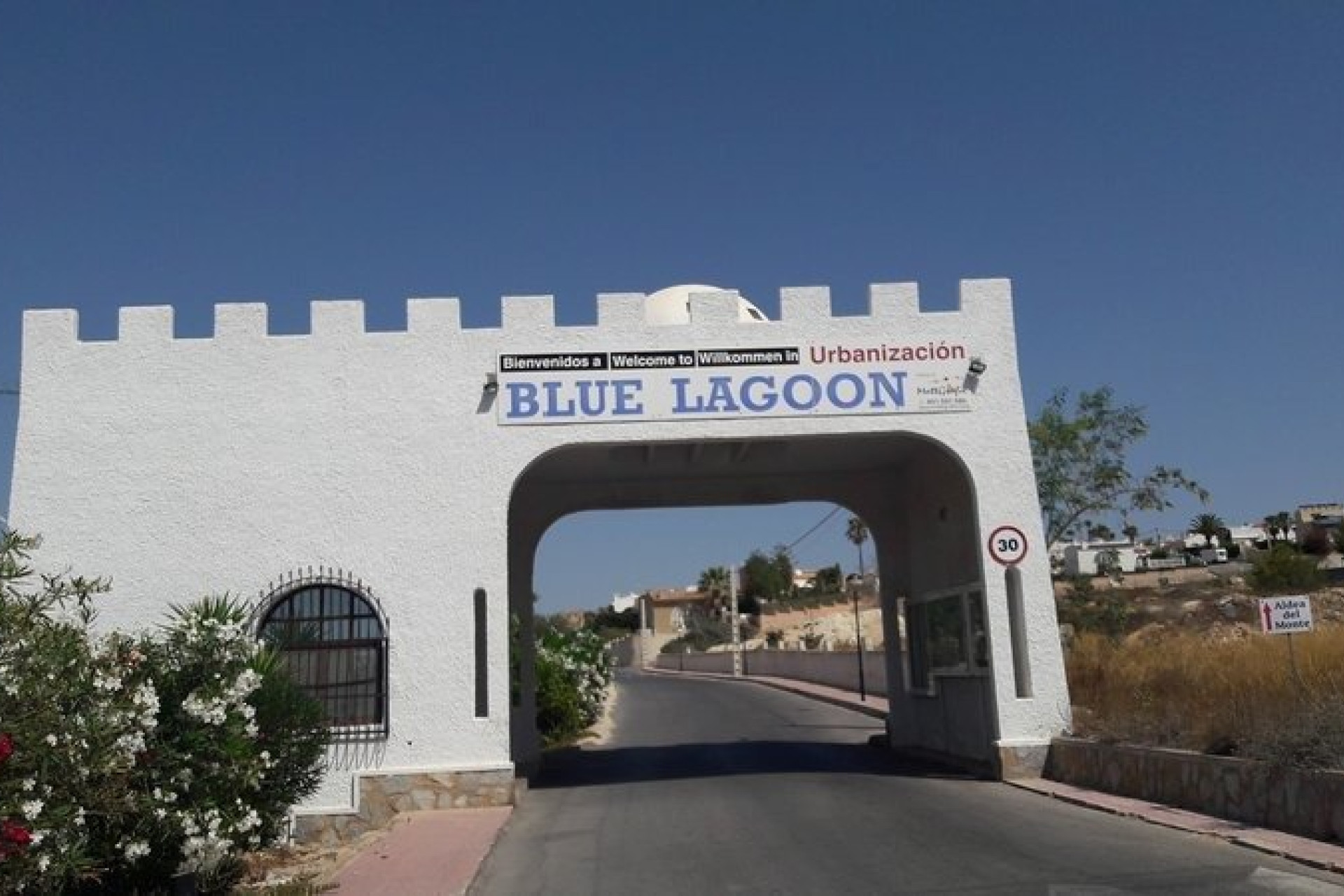 Nieuwbouw - Villa -
San Miguel de Salinas - Blue Lagoon