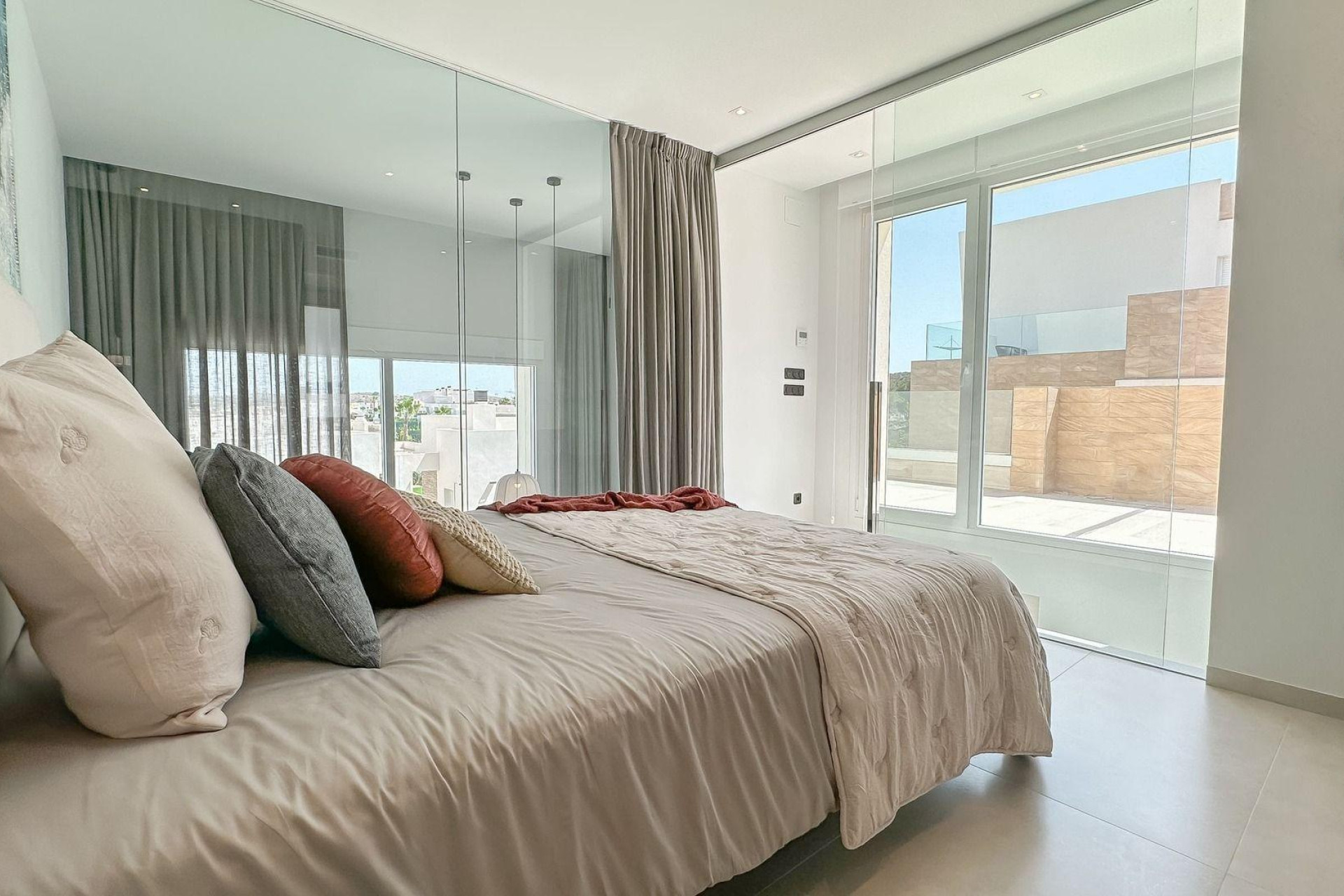 Nouvelle construction - Maison mitoyenne -
Algorfa