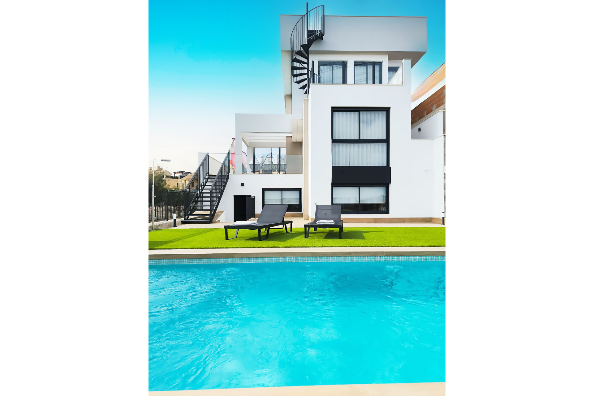 Nouvelle construction - Maison mitoyenne -
Algorfa
