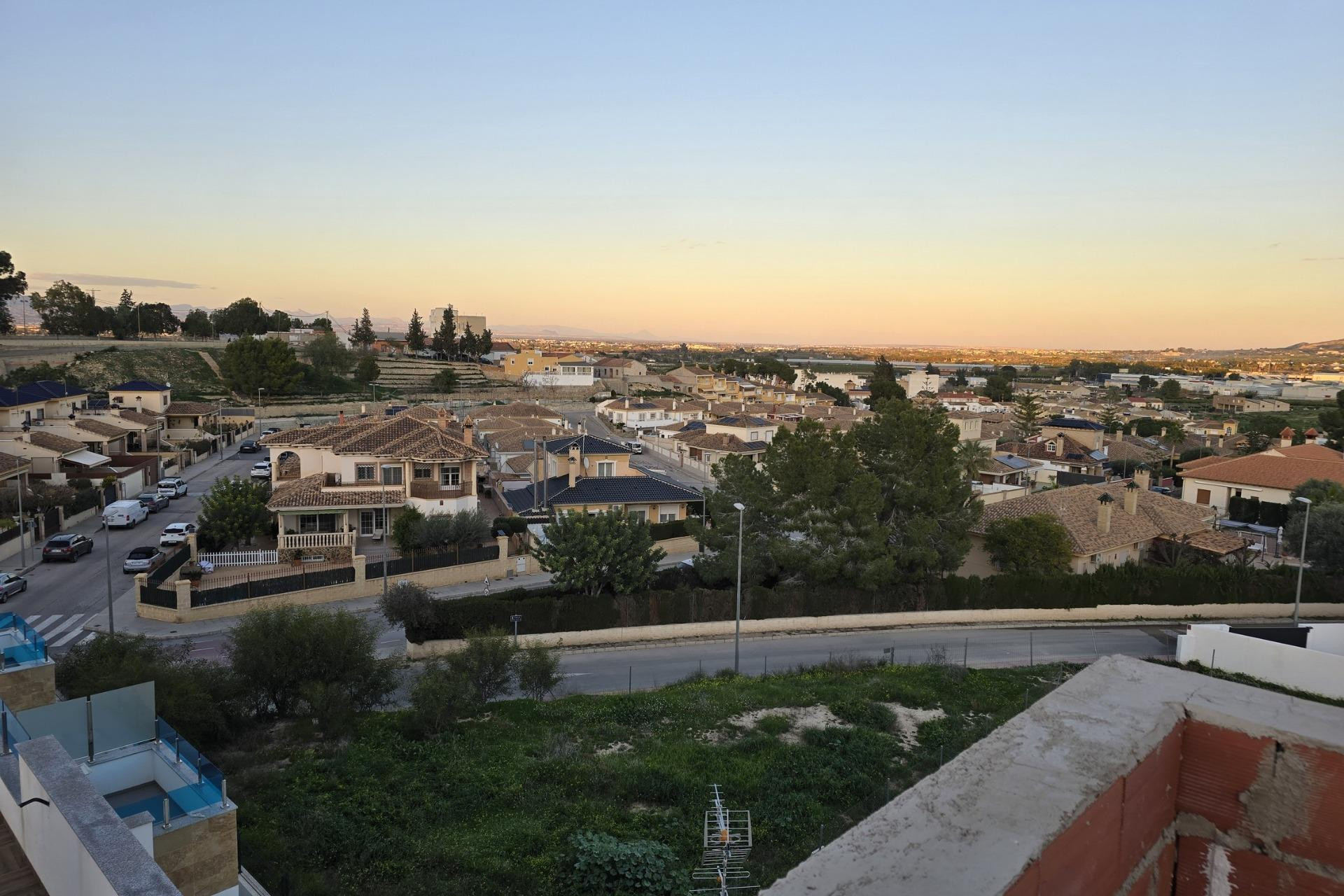 Nouvelle construction - Maison mitoyenne -
Bigastro - pueblo