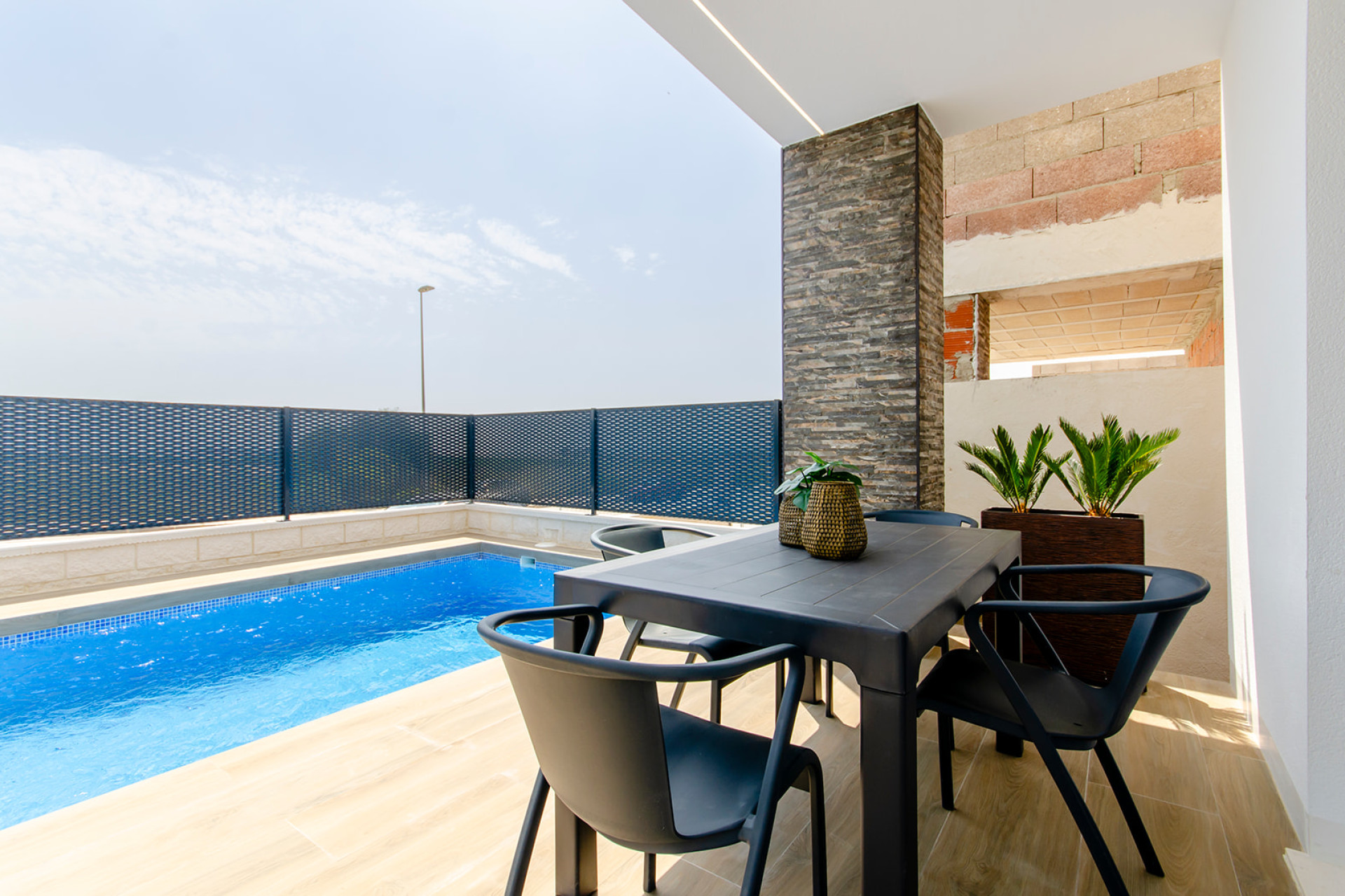 Nouvelle construction - Maison mitoyenne -
Entre Naranjos - Vistabella