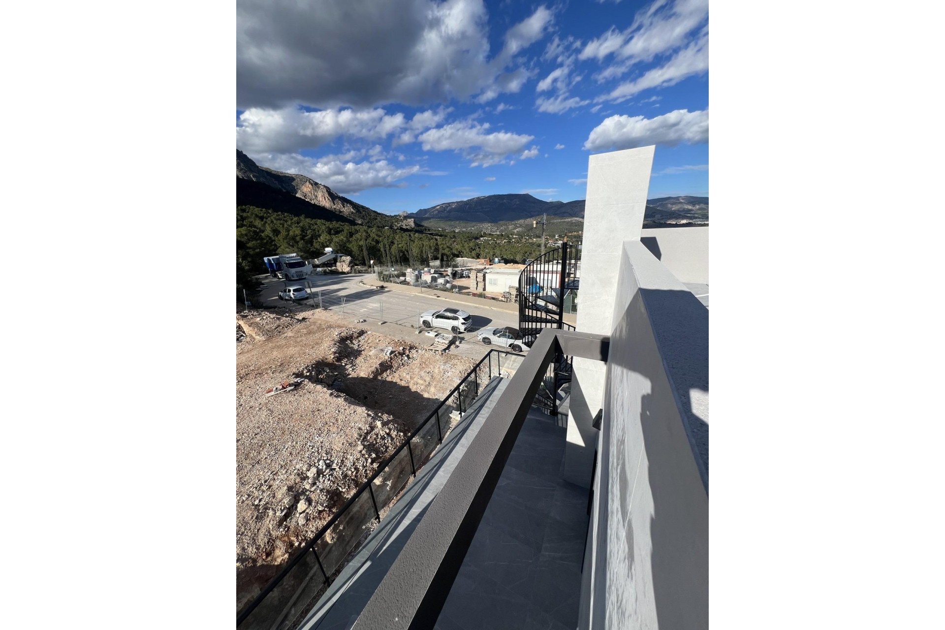 Nouvelle construction - Maison mitoyenne -
Polop - PAU1