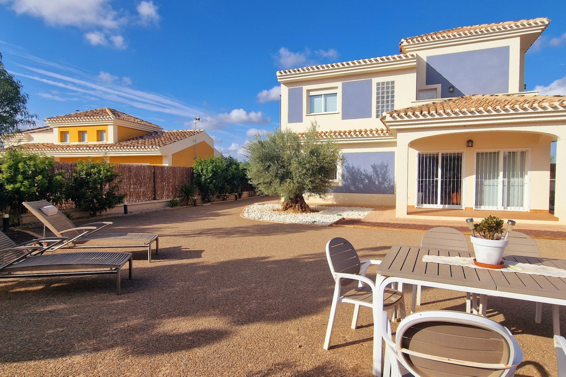 Nouvelle construction - Villa -
Purias