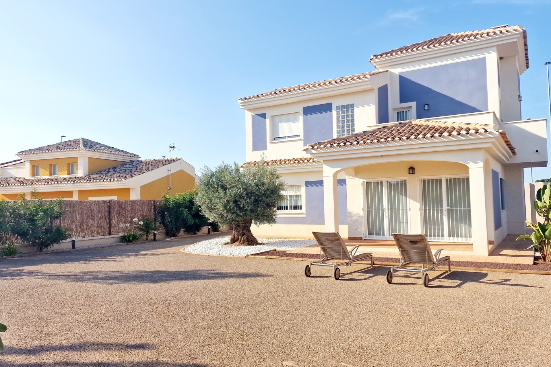 Nouvelle construction - Villa -
Purias