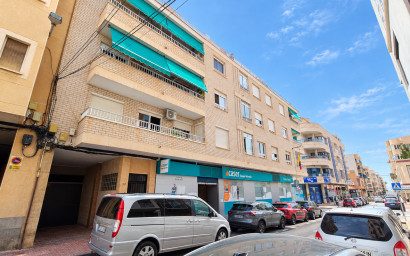 Plat - Herverkoop - Torrevieja - Torrevieja