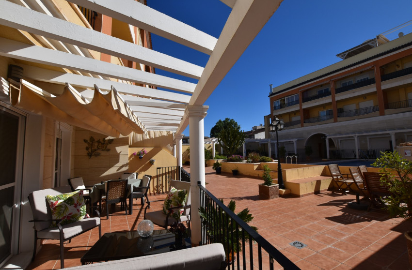 Resale - Apartment -
Algorfa