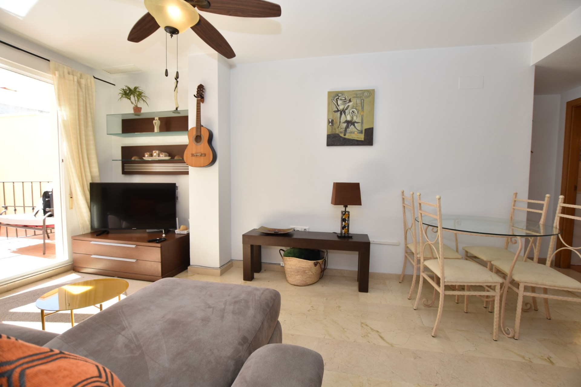 Resale - Apartment -
Algorfa