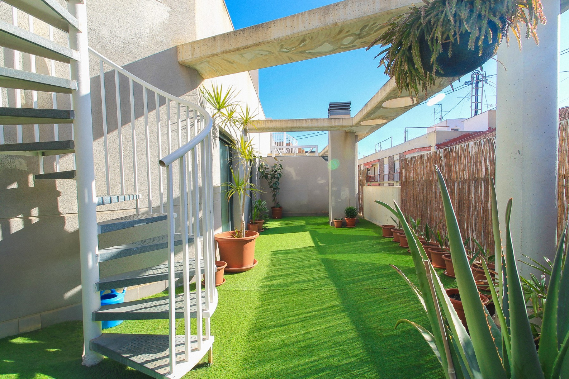 Resale - Apartment -
Alicante - Carolinas Altas