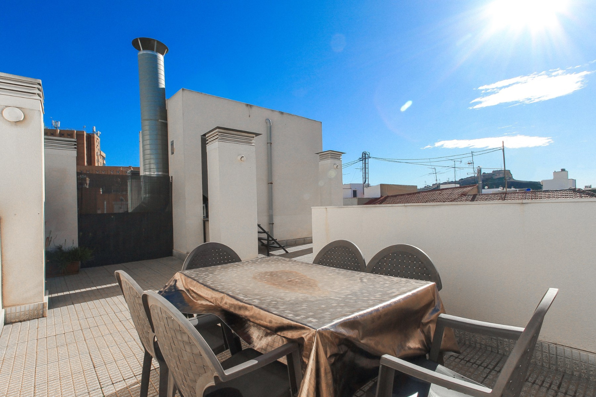 Resale - Apartment -
Alicante - Carolinas Altas