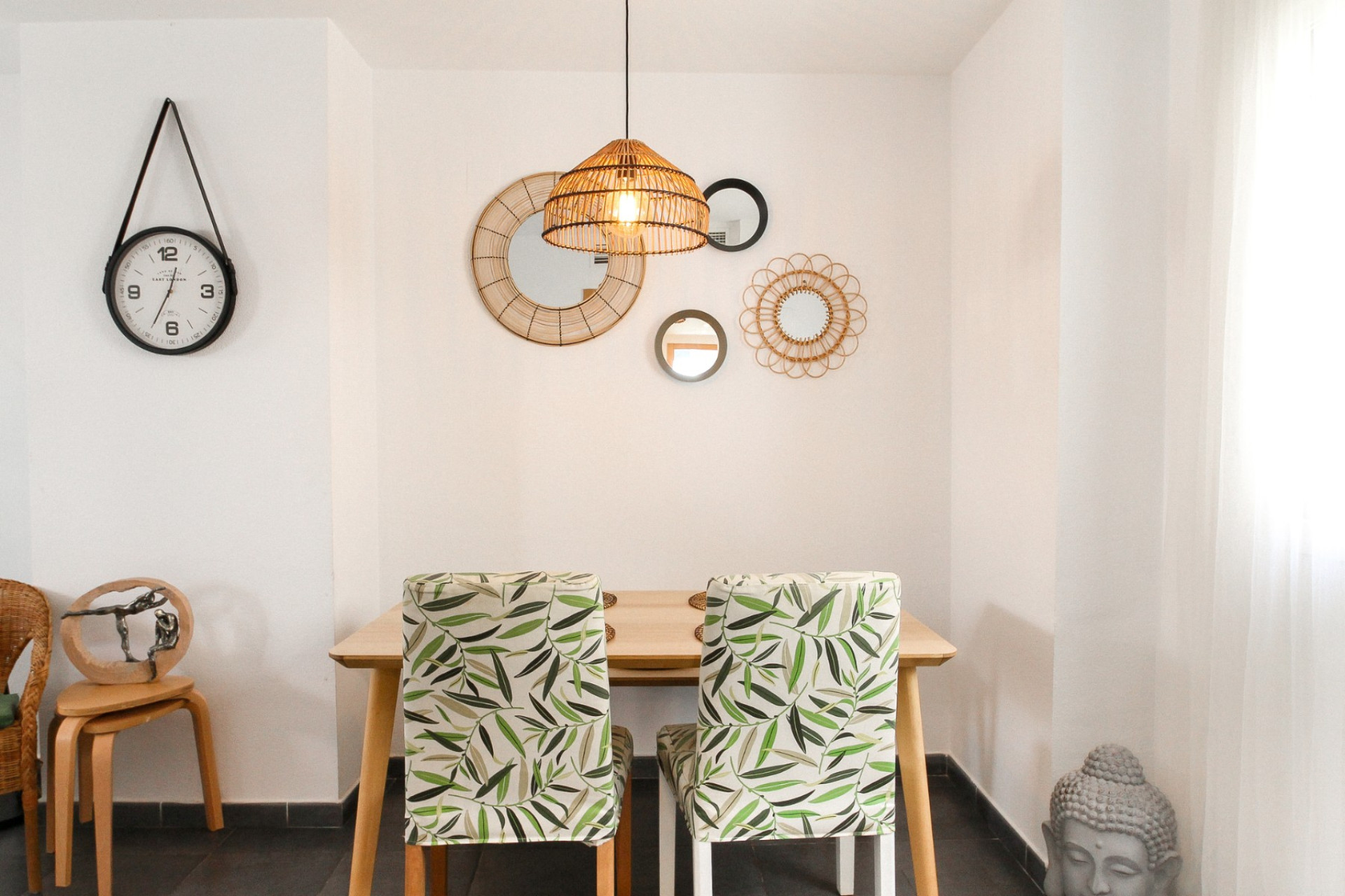 Resale - Apartment -
Alicante - Carolinas Altas