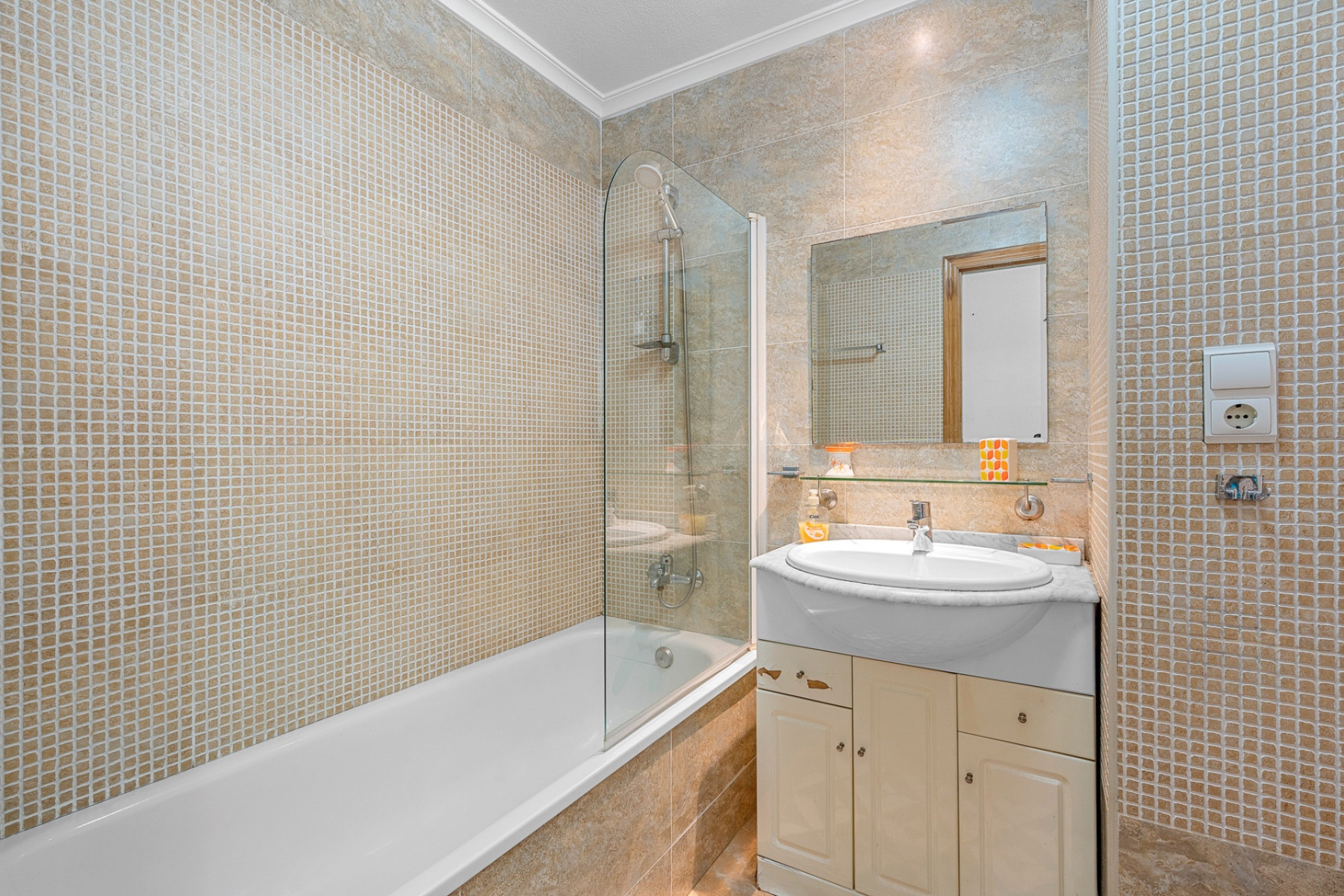 Resale - Apartment -
Almoradí