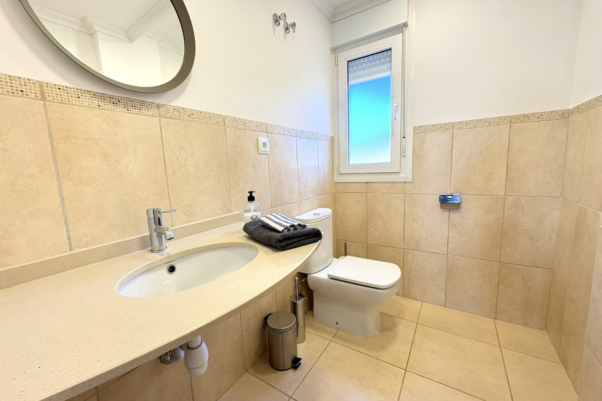 Resale - Apartment -
Altaona Golf and Country Village - Altaona Golf - Country Village