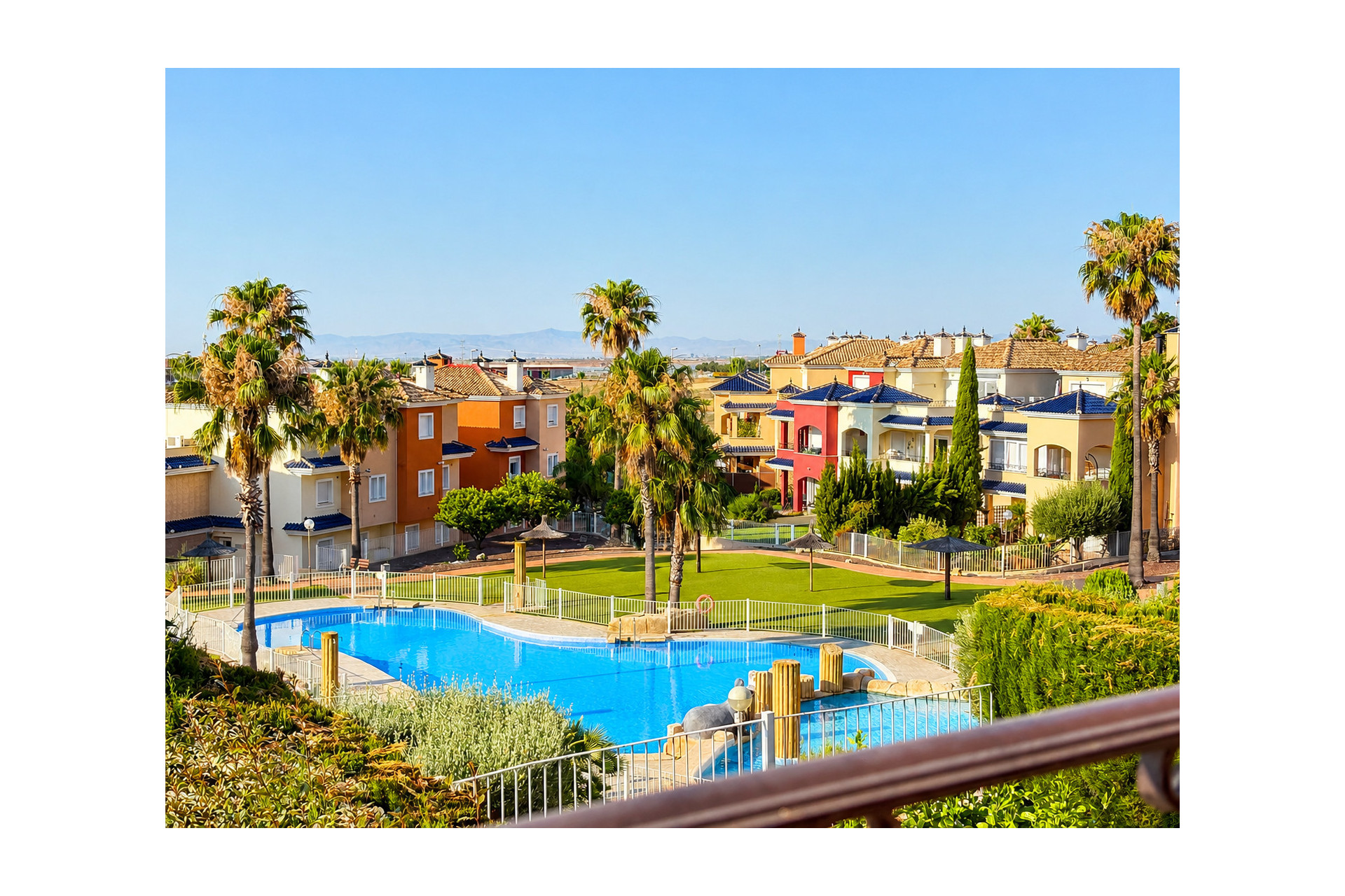 Resale - Apartment -
Altaona Golf and Country Village - Altaona Golf - Country Village