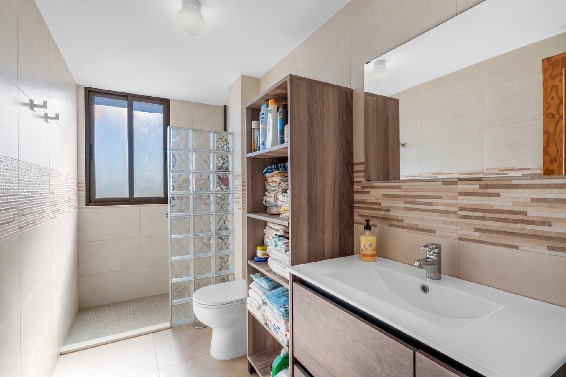 Resale - Apartment -
Arenales del Sol - Segunda linea playa