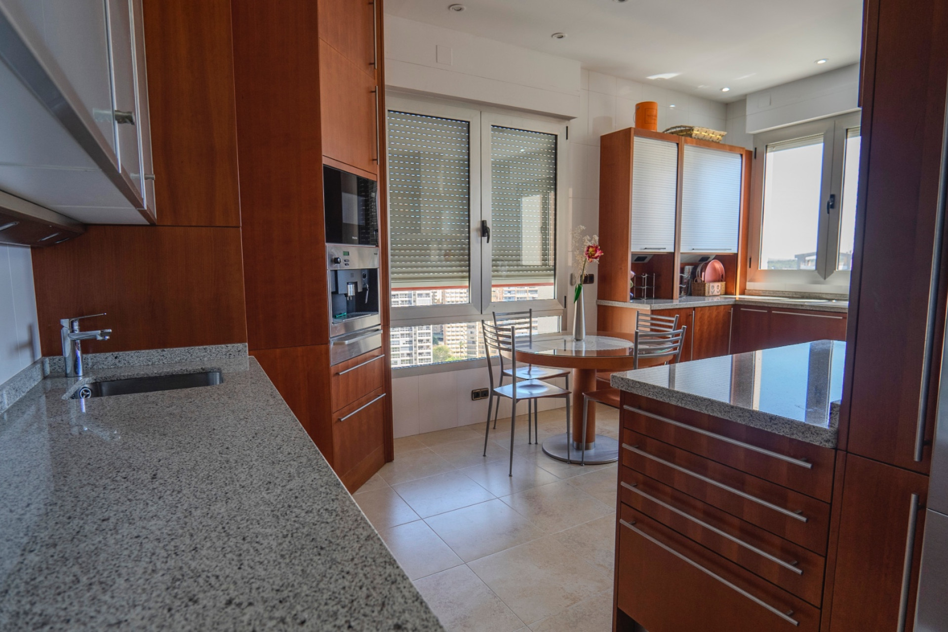 Resale - Apartment -
Benidorm - Coblanca