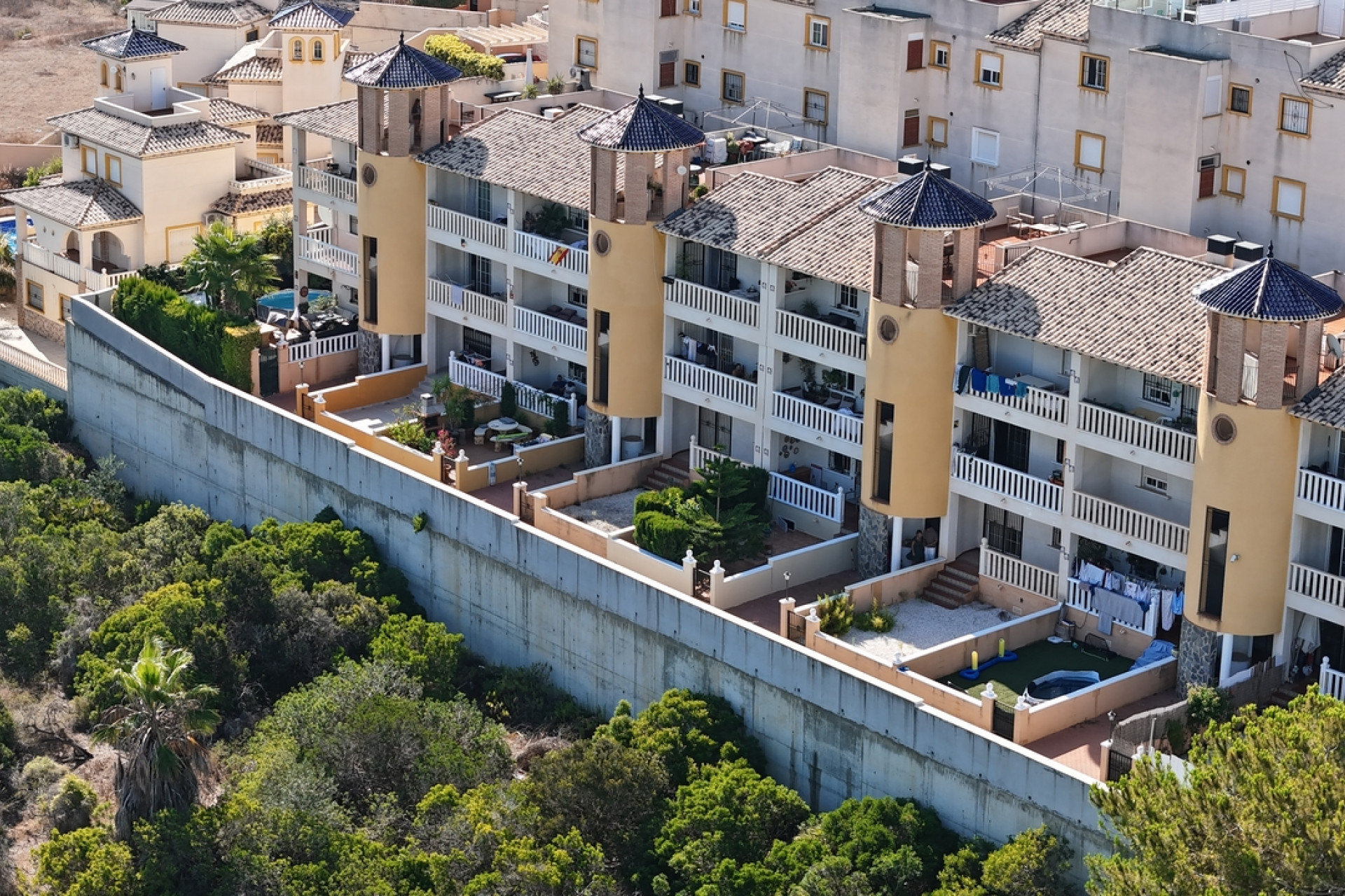 Resale - Apartment -
Cabo Roig