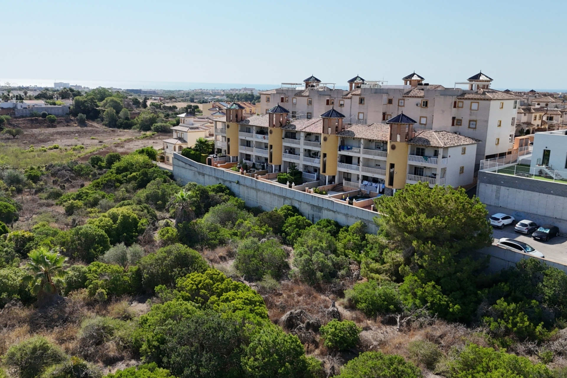 Resale - Apartment -
Cabo Roig