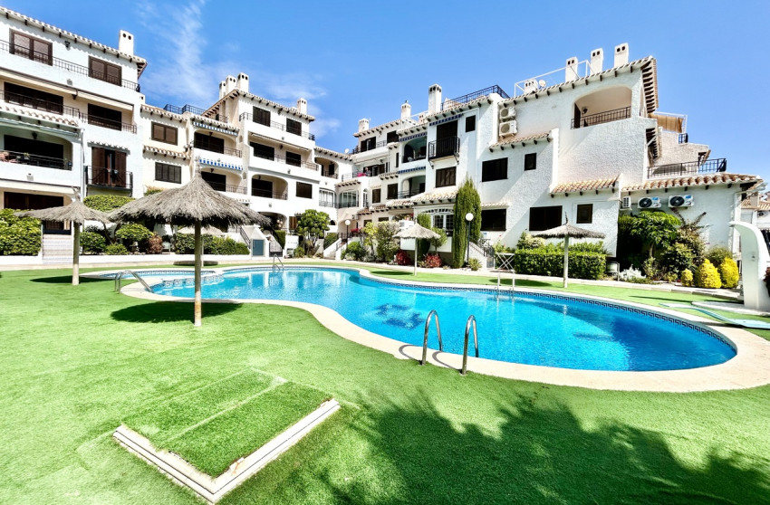 Resale - Apartment -
Cabo Roig