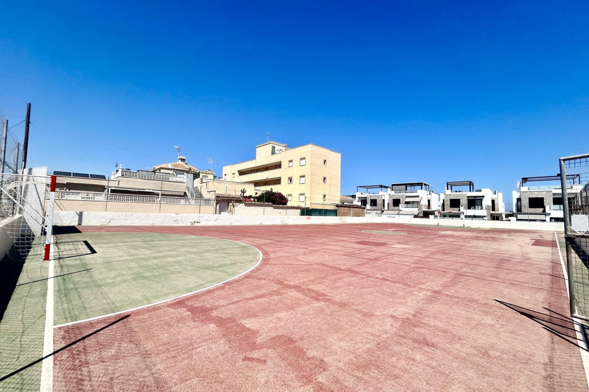 Resale - Apartment -
Cabo Roig