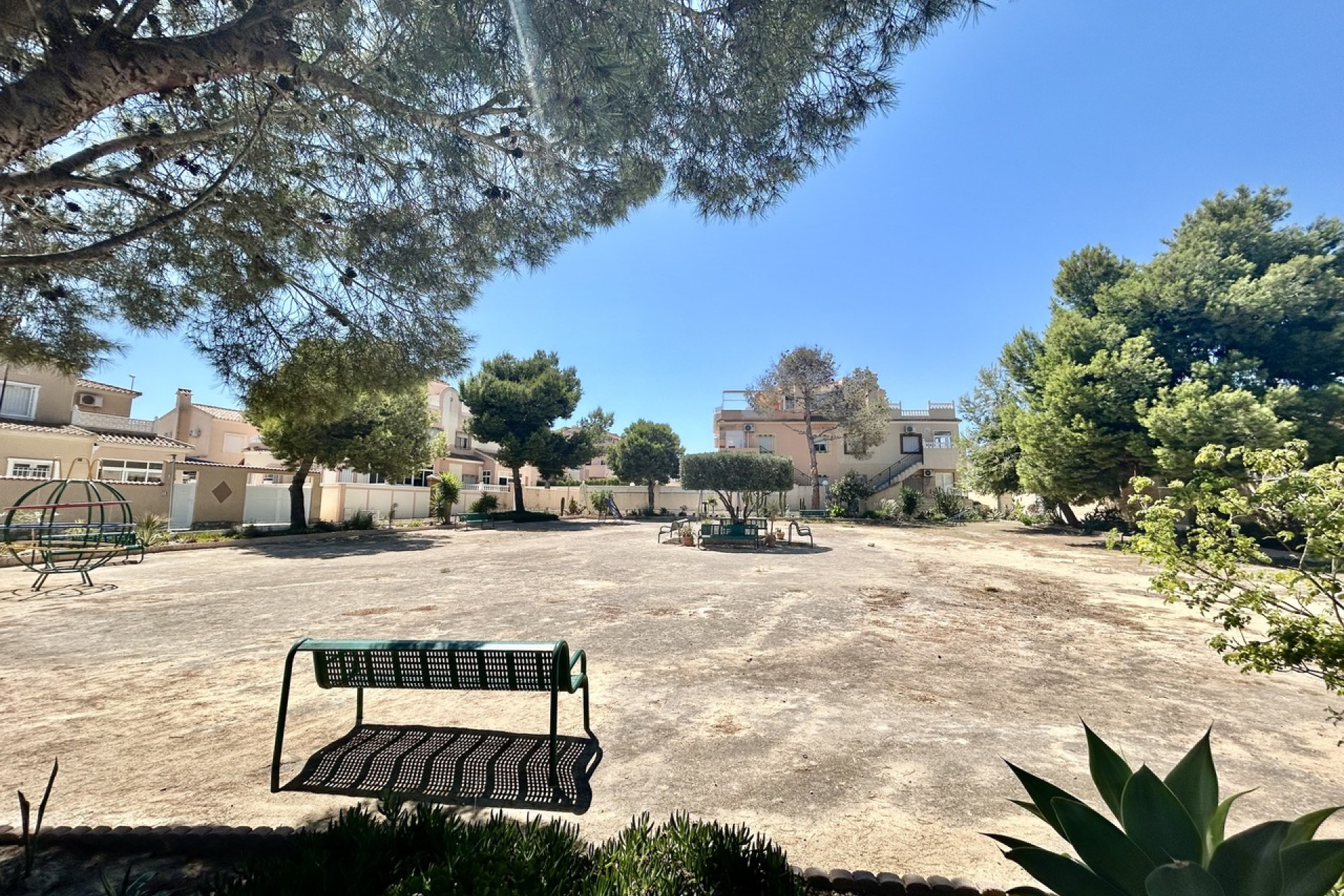 Resale - Apartment -
Cabo Roig
