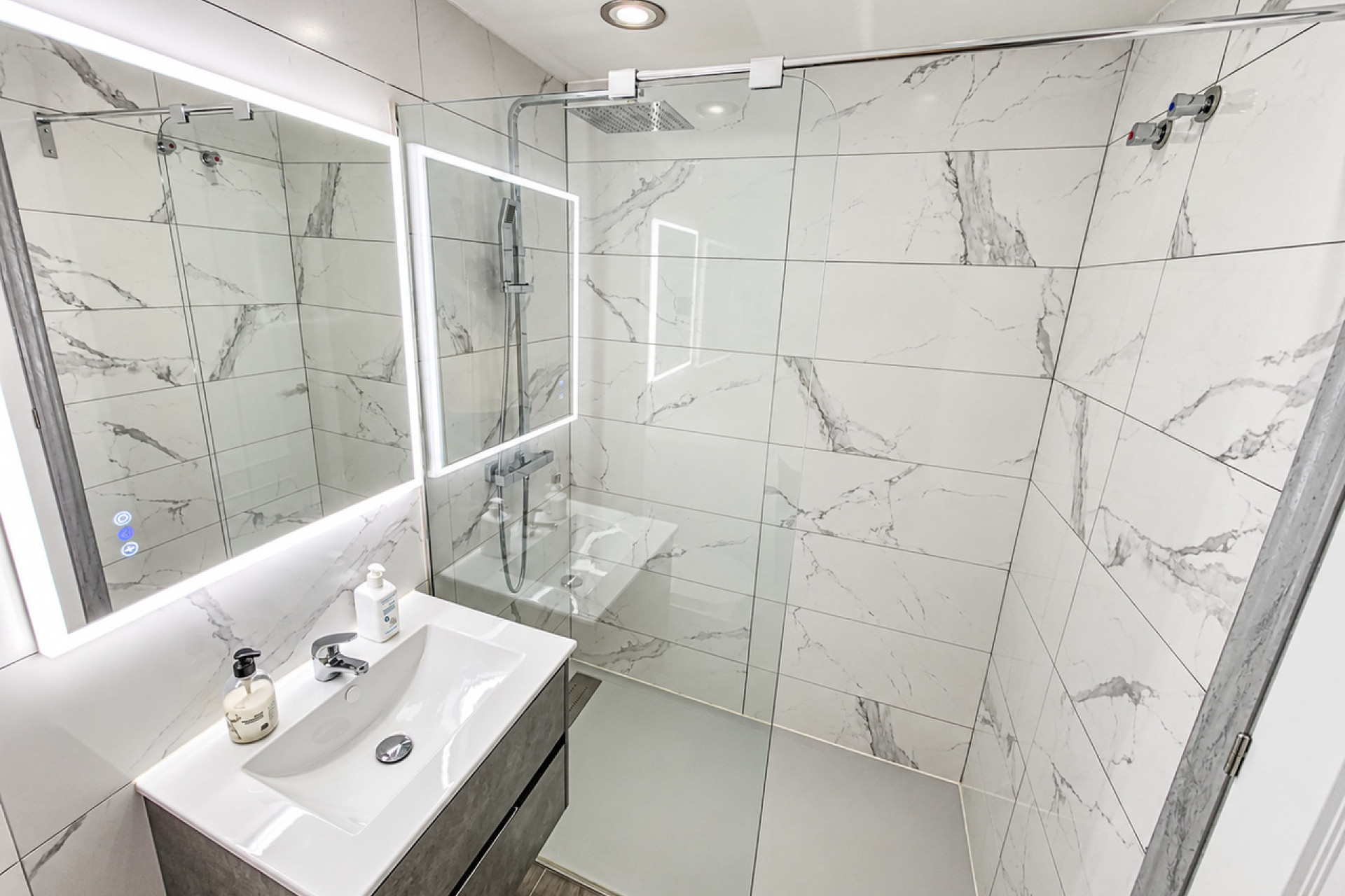 Resale - Apartment -
Entre Naranjos - Inland