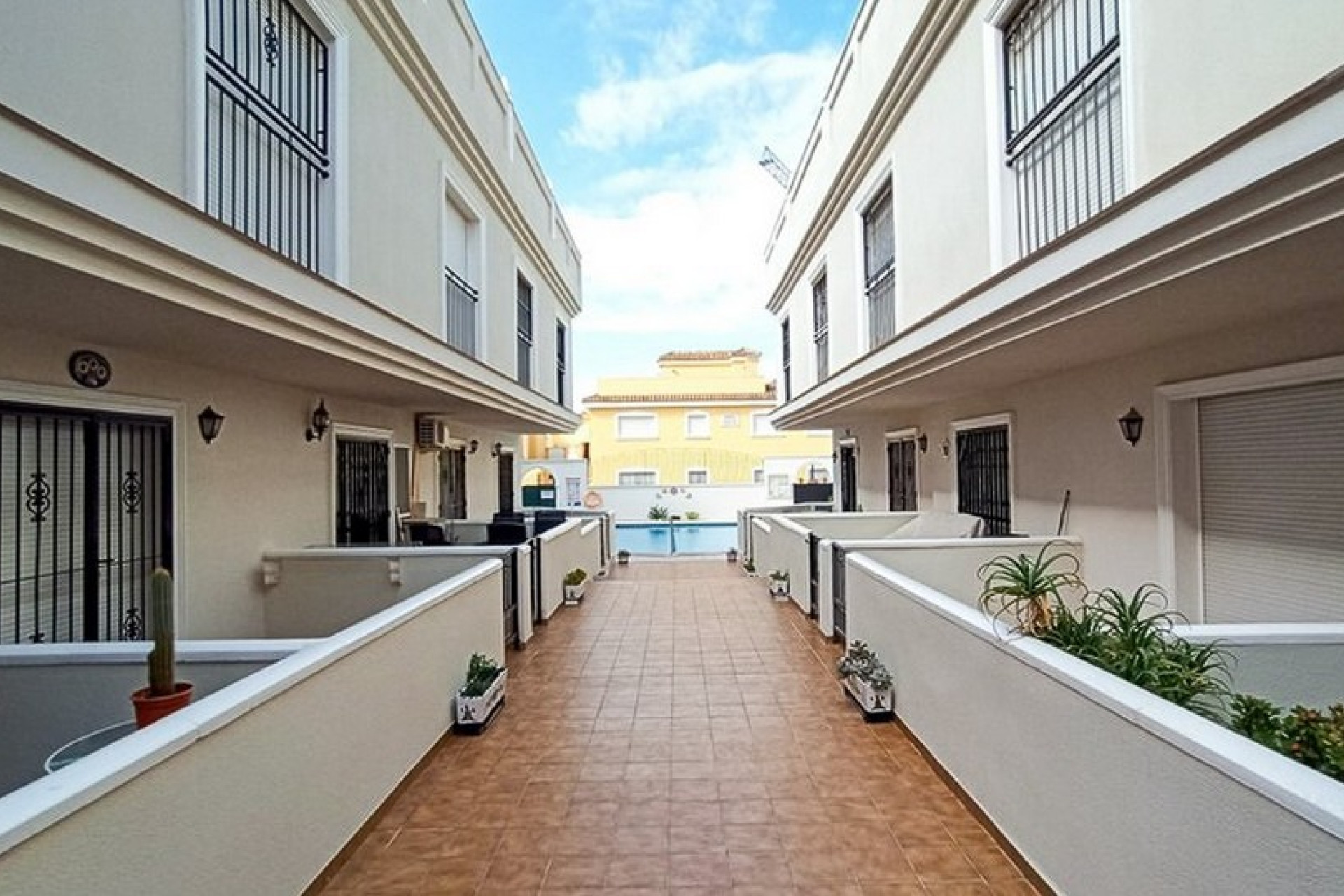 Resale - Apartment -
Formentera del Segura